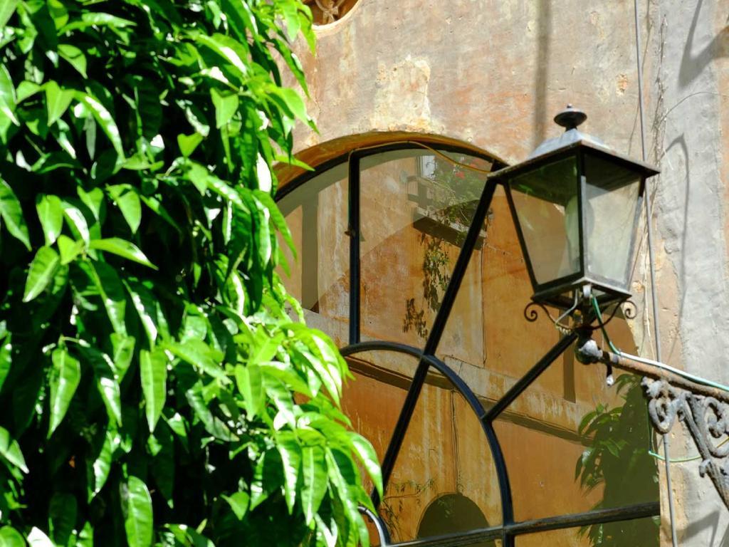 Casa Di Santa Francesca Romana A Ponte Rotto Exterior foto